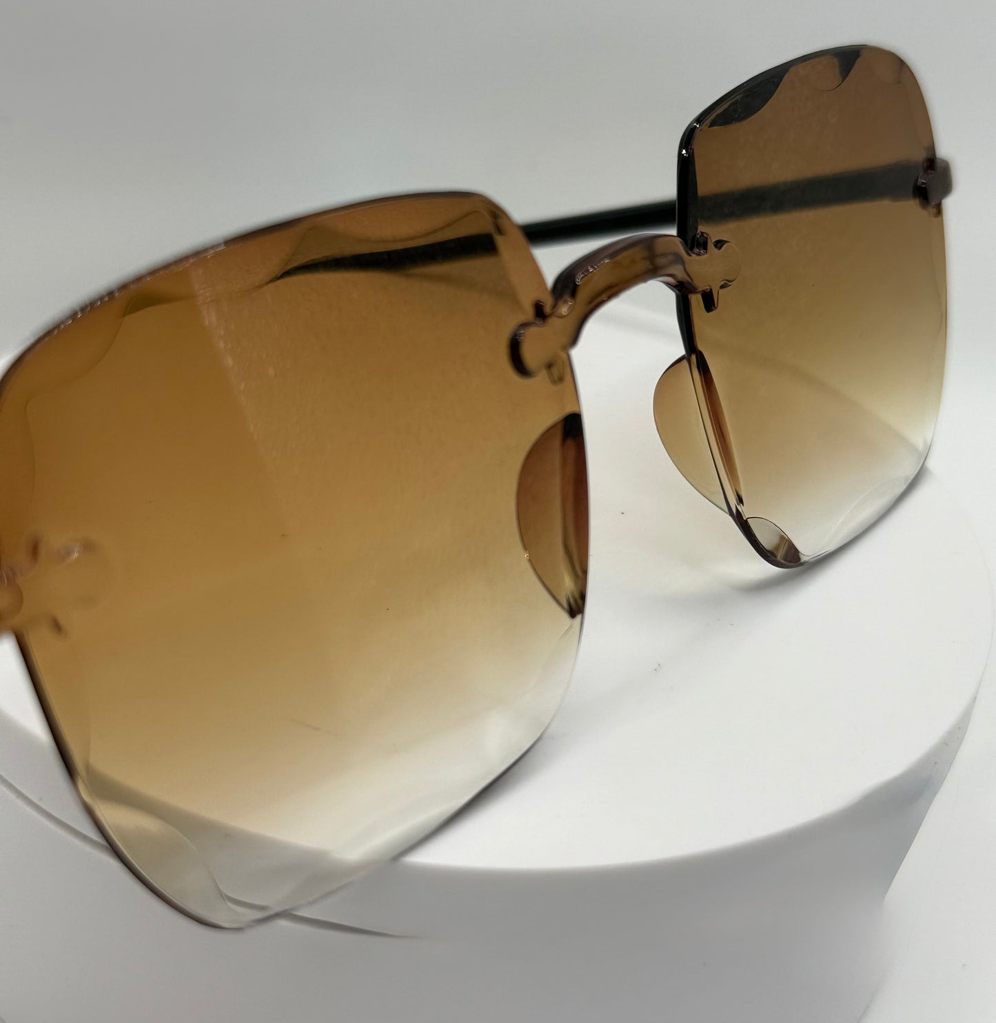 Frameless Women’s Sunglasses