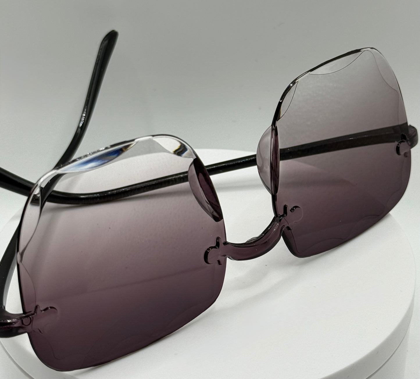 Frameless Women’s Sunglasses